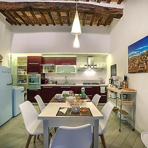 Cozy In The Heart Of Appartamento